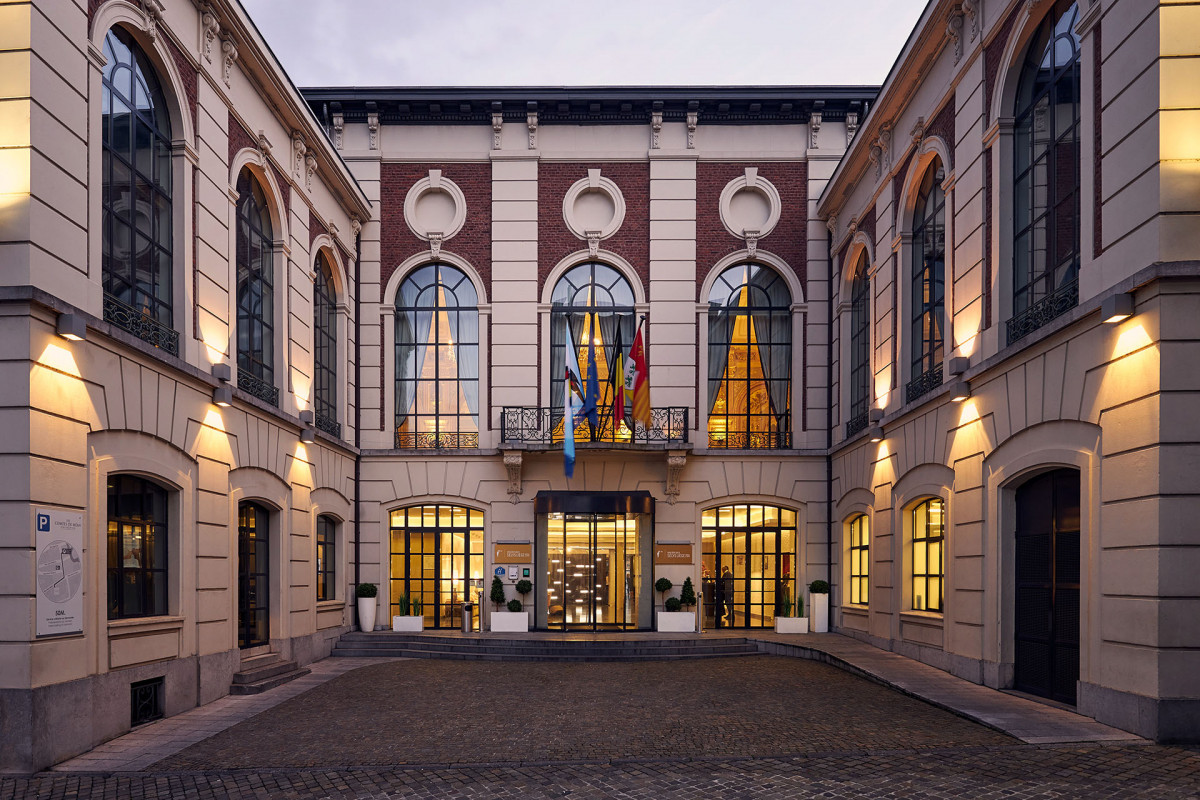 Van der Valk Hôtel Selys – Liège - Cour d'entrée